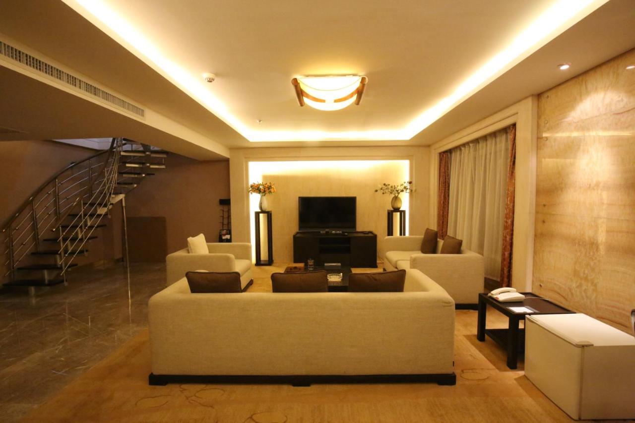 Weiselect Wanghu Hotel Kunming Bagian luar foto
