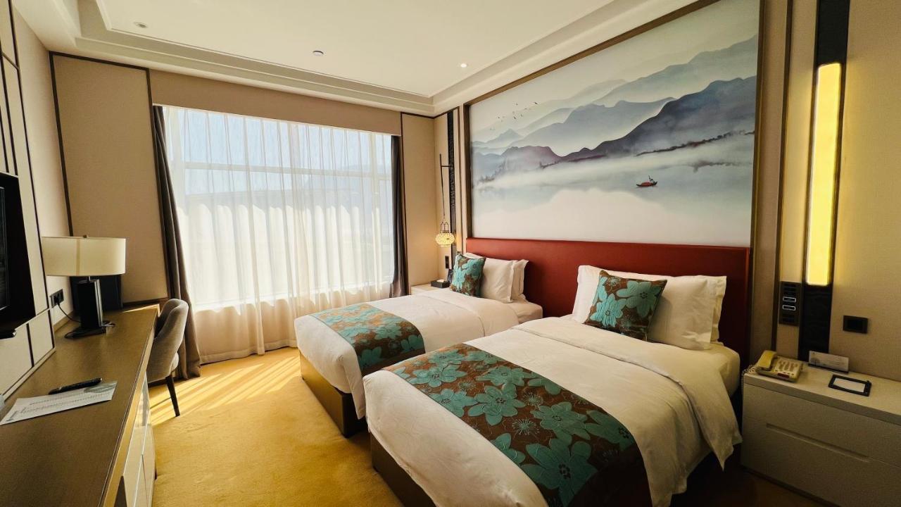 Weiselect Wanghu Hotel Kunming Bagian luar foto