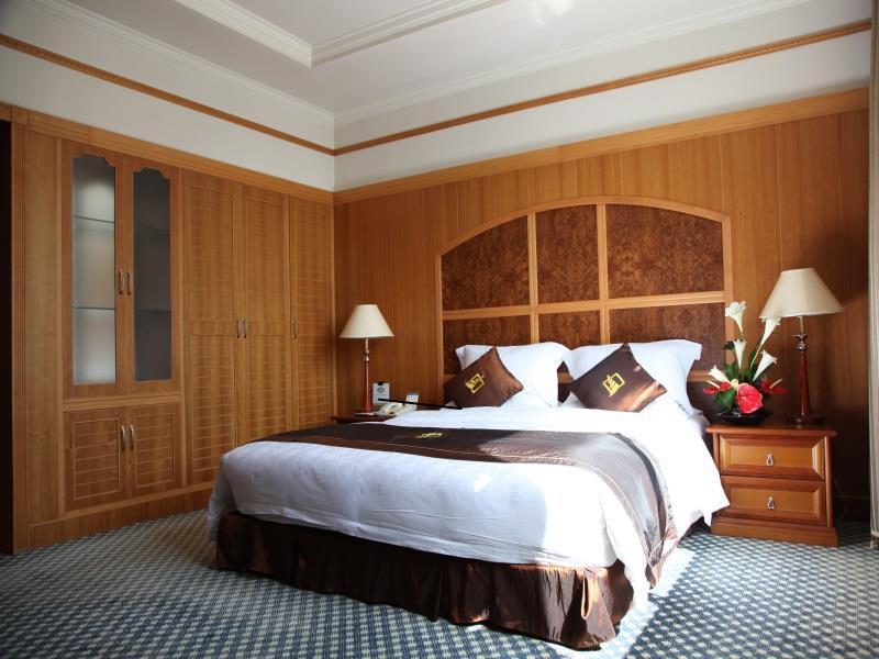 Weiselect Wanghu Hotel Kunming Bagian luar foto