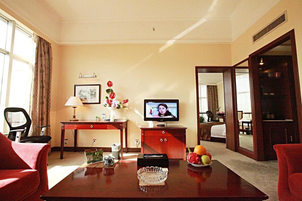 Weiselect Wanghu Hotel Kunming Bagian luar foto