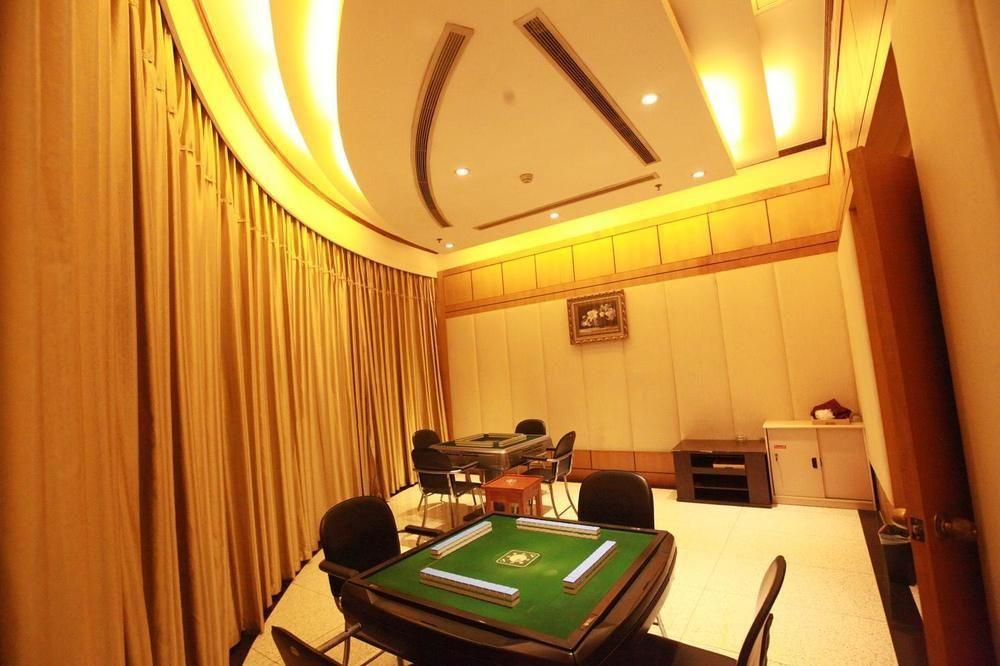 Weiselect Wanghu Hotel Kunming Bagian luar foto