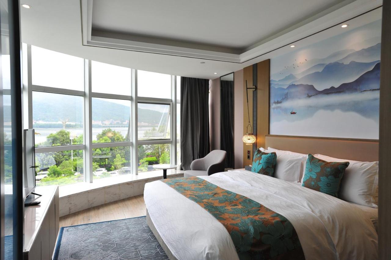 Weiselect Wanghu Hotel Kunming Bagian luar foto